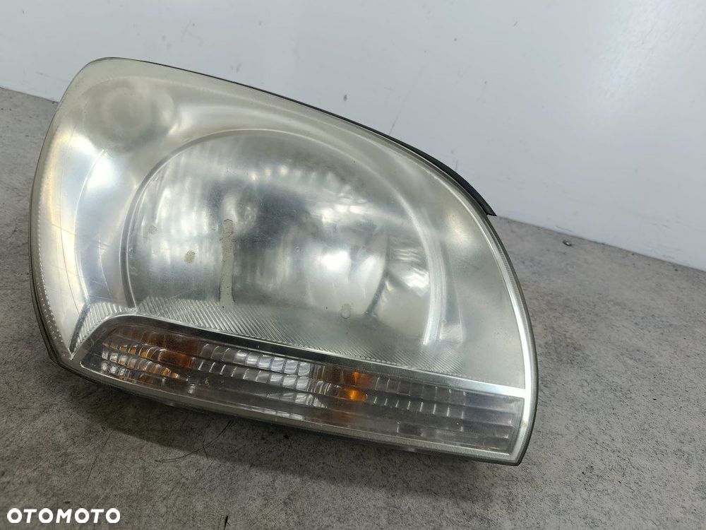 LAMPA PRZÓD PRAWA KIA SPORTAGE II - 2