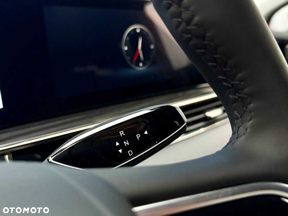 Omoda 5 1.5 T-GDI Hybrid Comfort DHT - 10