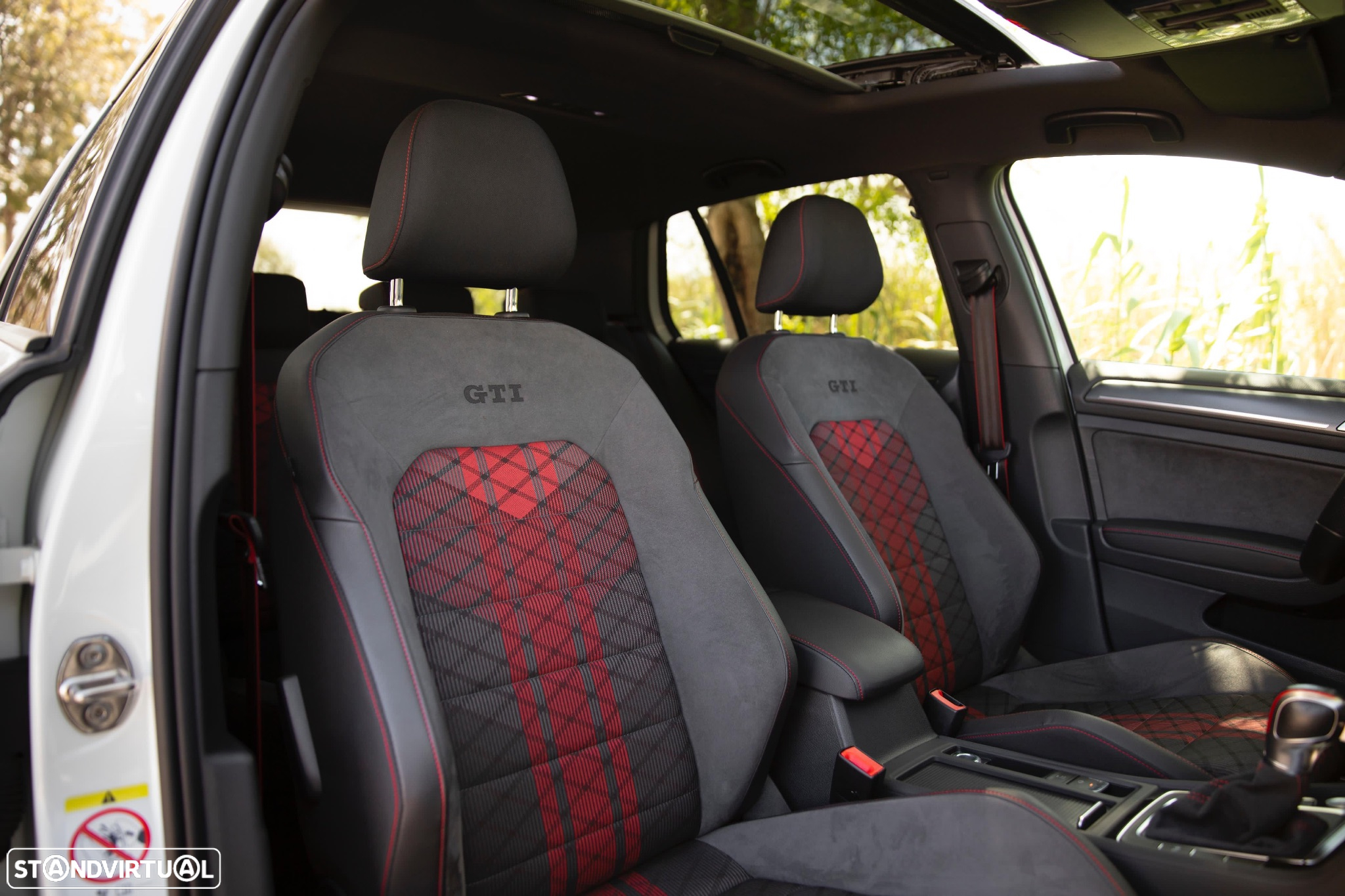 VW Golf 2.0 TSI GTi TCR DSG - 28