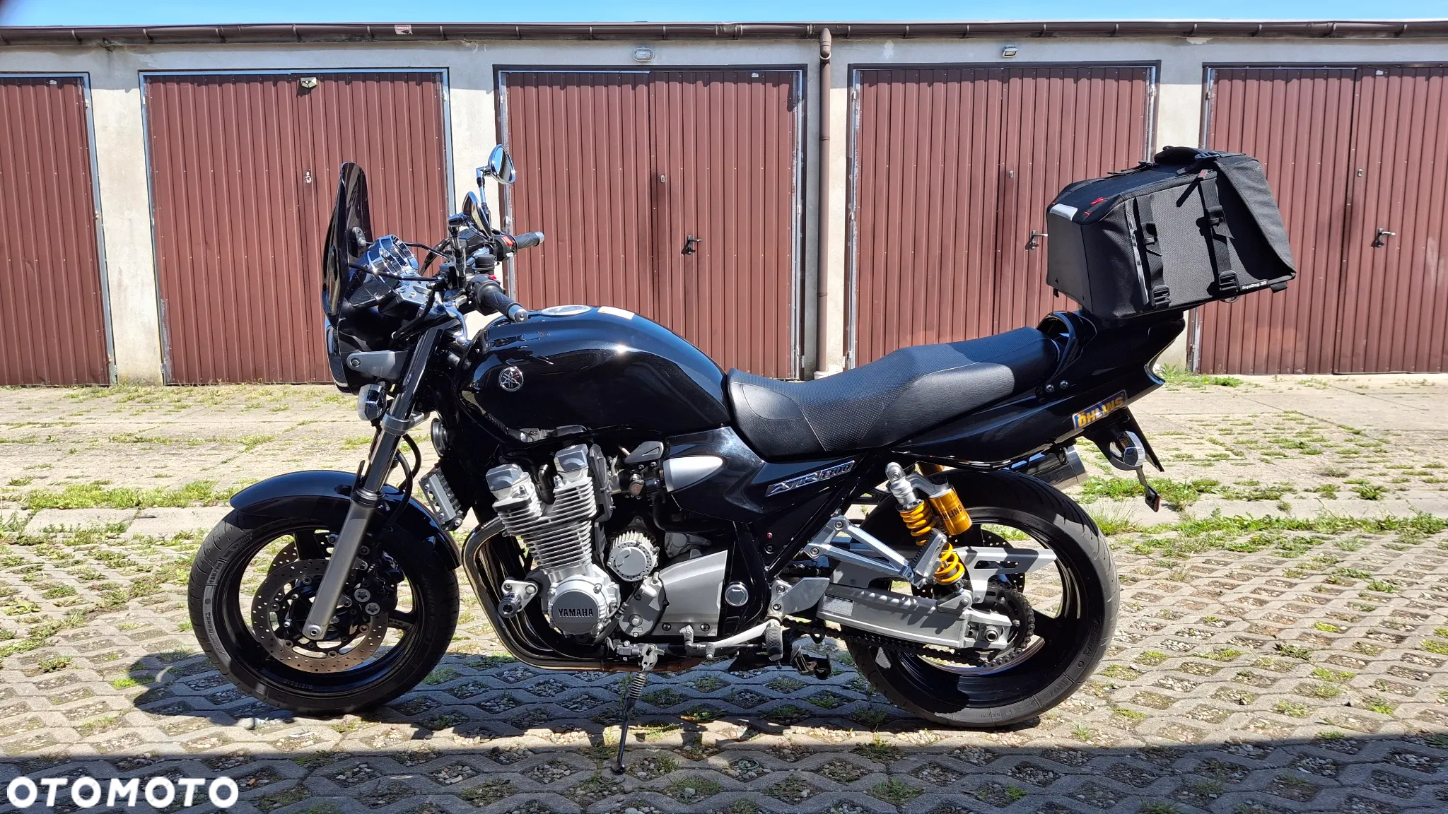 Yamaha XJR - 8