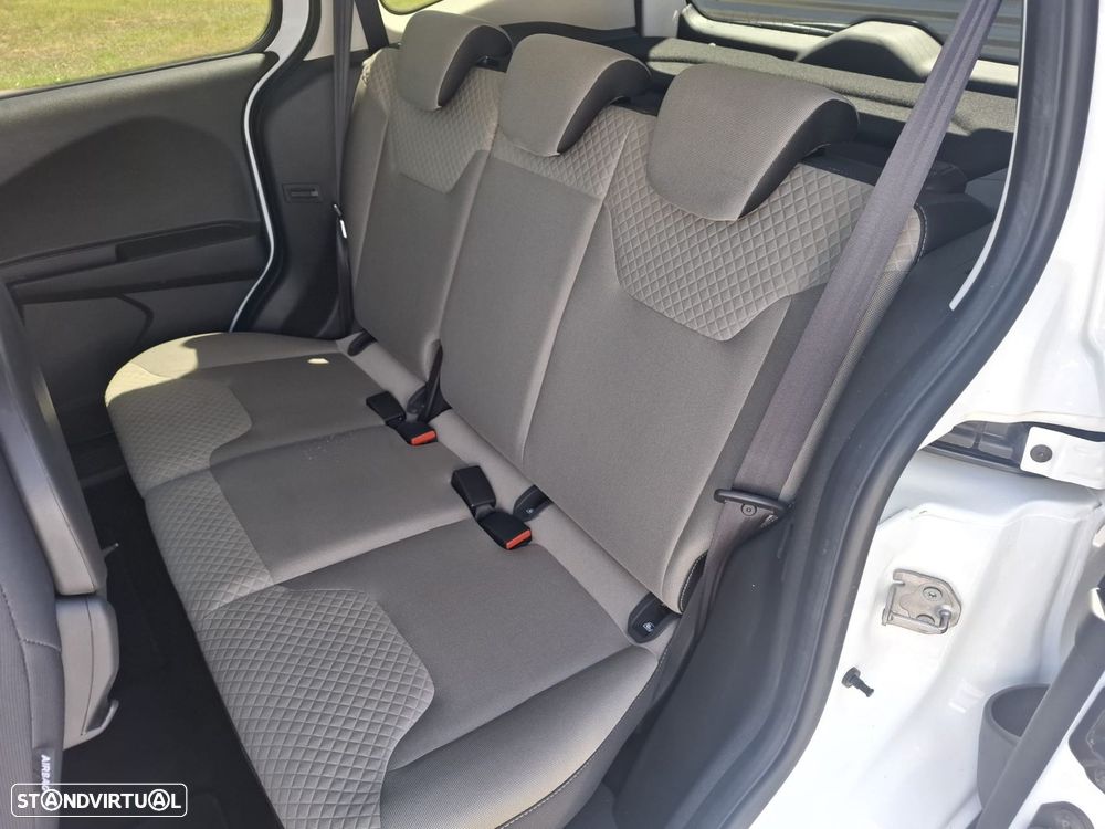 Ford Tourneo Courier 1.0 EcoBoost Titanium - 20
