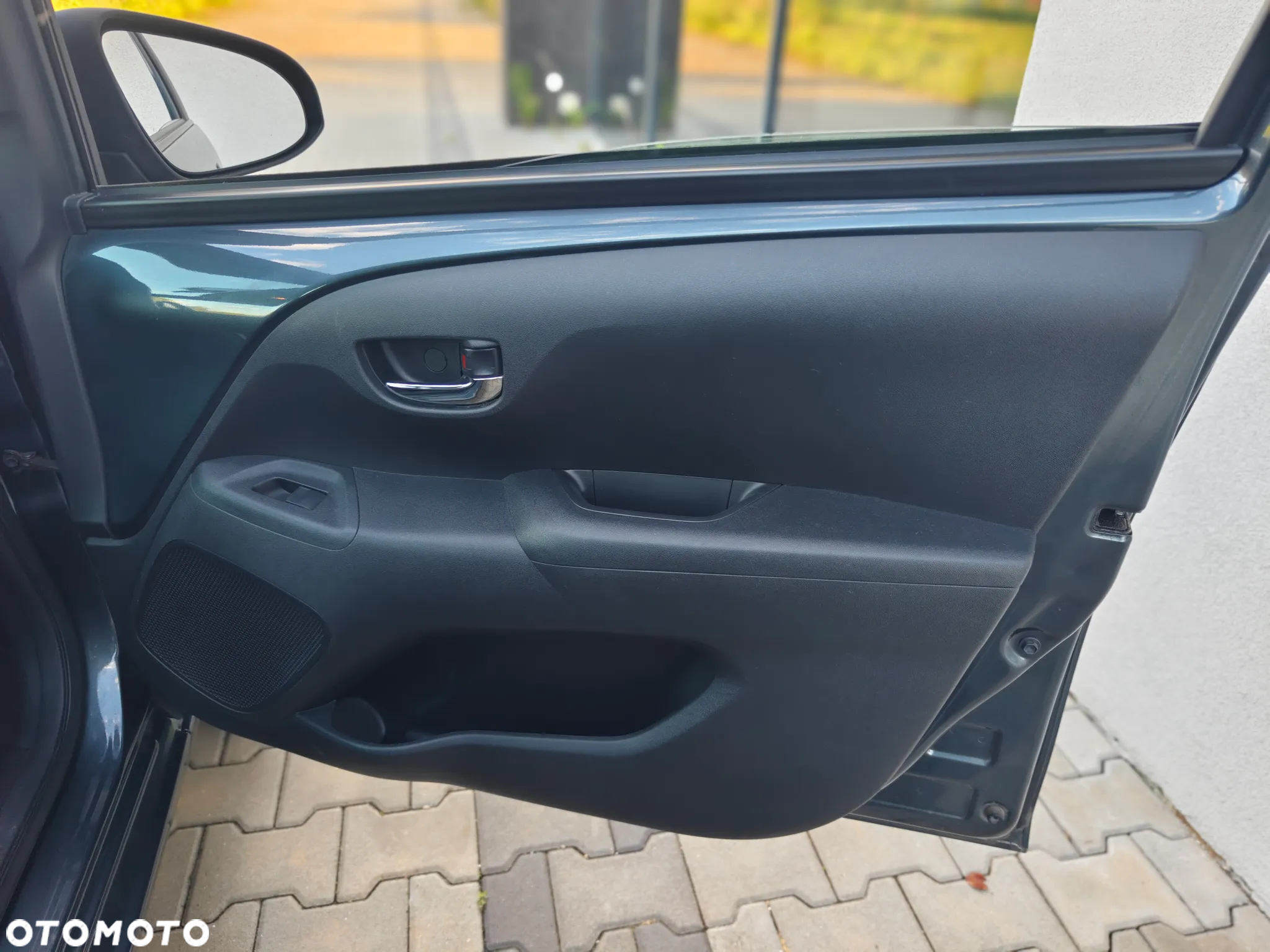 Toyota Aygo 1.0 VVT-i JBL Edition - 16