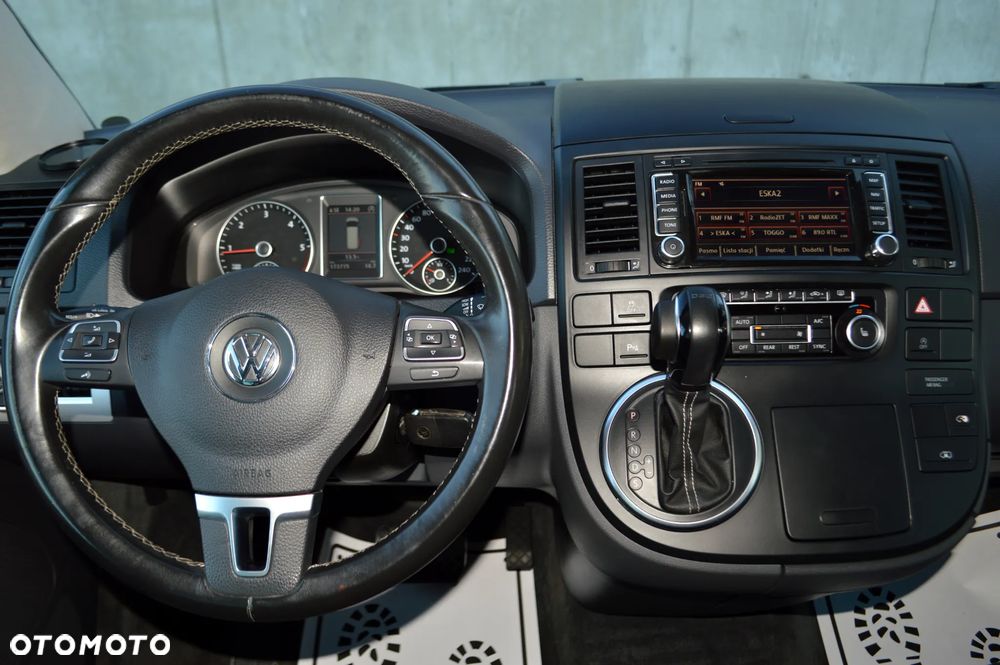 Volkswagen Multivan - 19