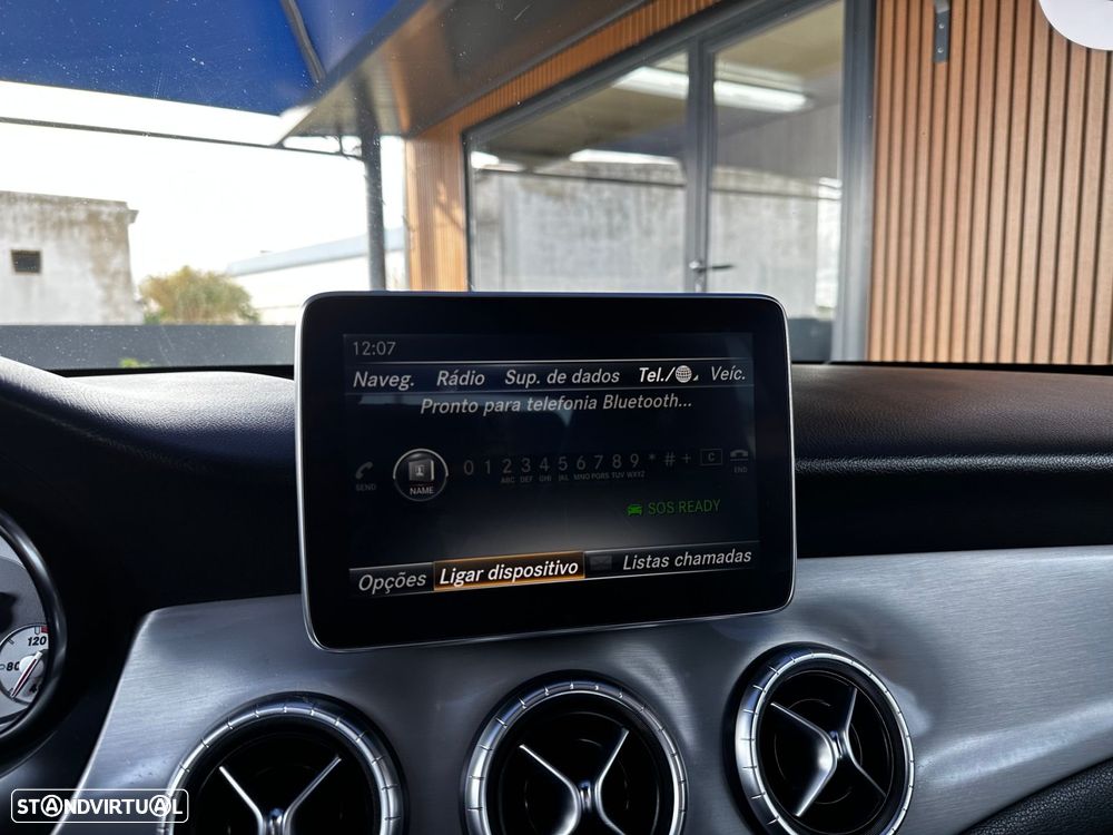 Mercedes-Benz CLA 180 d AMG Line - 29