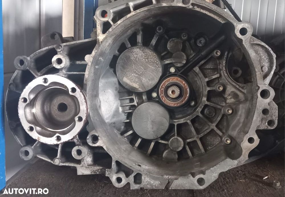 CUTIE VITEZE MANUALA 2.0 BKD AUDI A3 8P - 1