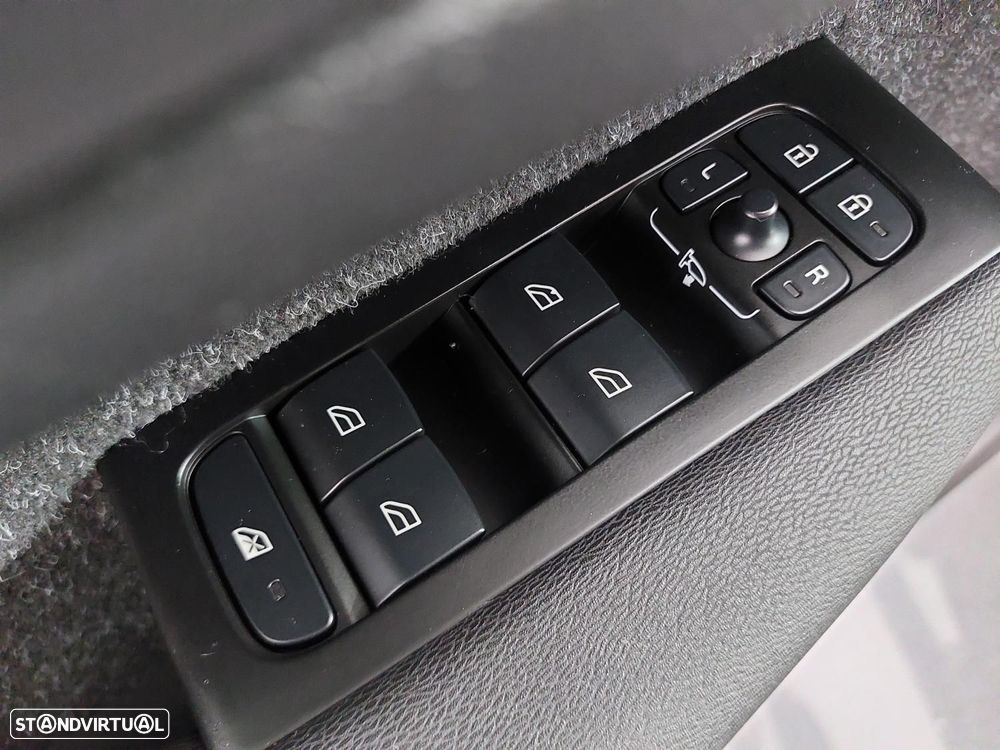 Volvo XC 40 1.5 T4 PHEV Inscription Expression - 18