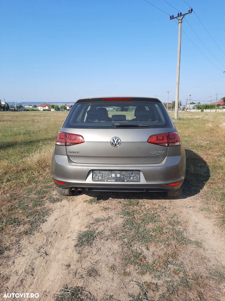 Volkswagen Golf 2.0 TDI BlueMotion Technology Edition - 13