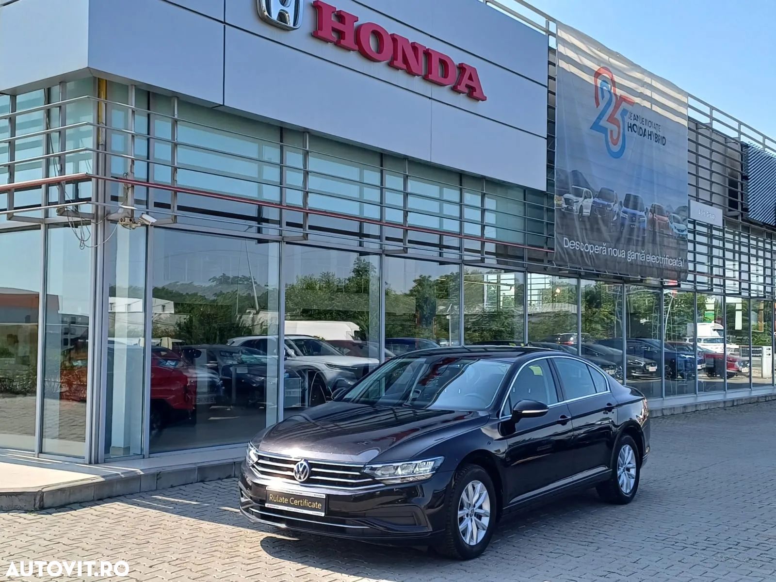 Volkswagen Passat 2.0 TDI DSG Comfortline - 1
