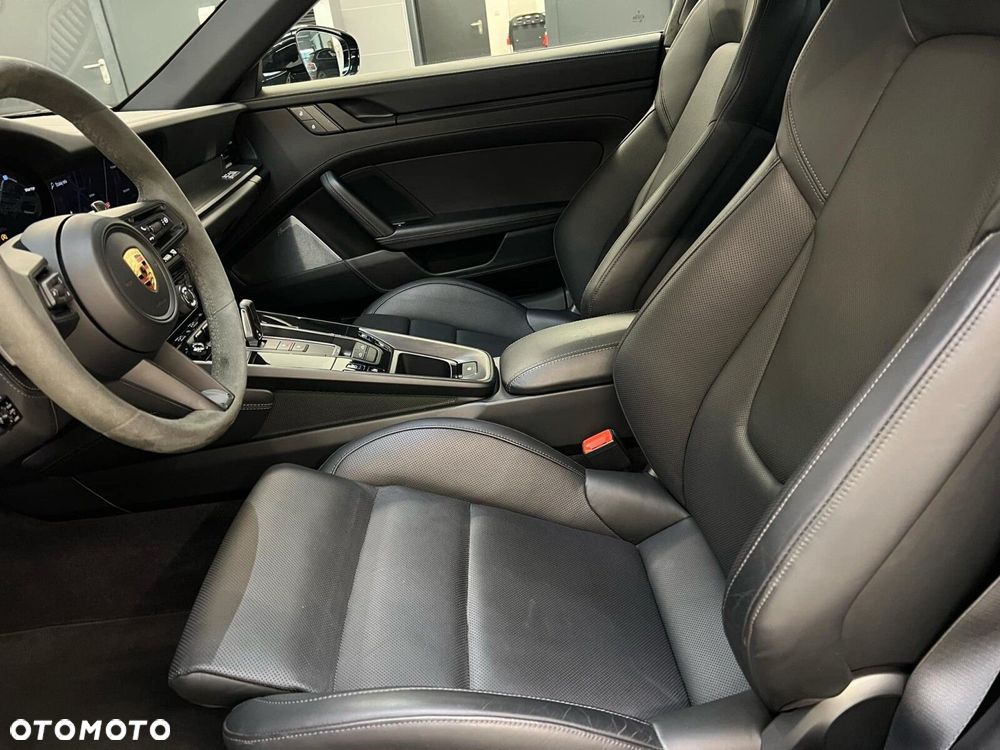 Porsche 911 Edition 50Y Design - 12