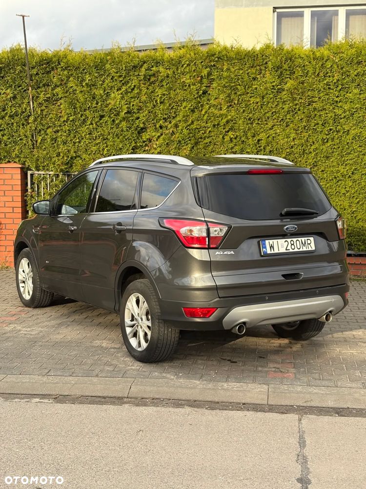 Ford Kuga - 2