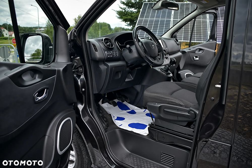 Opel Vivaro - 24