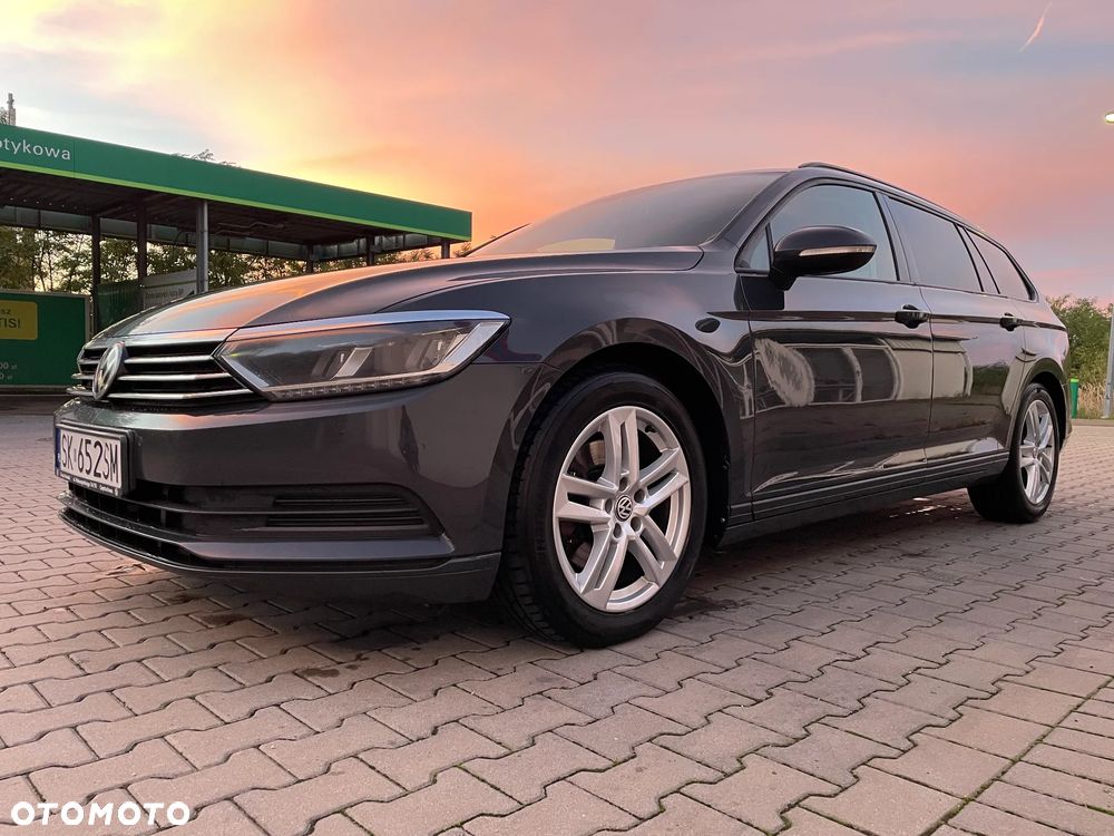 Volkswagen Passat 1.6 TDI BMT Trendline - 15