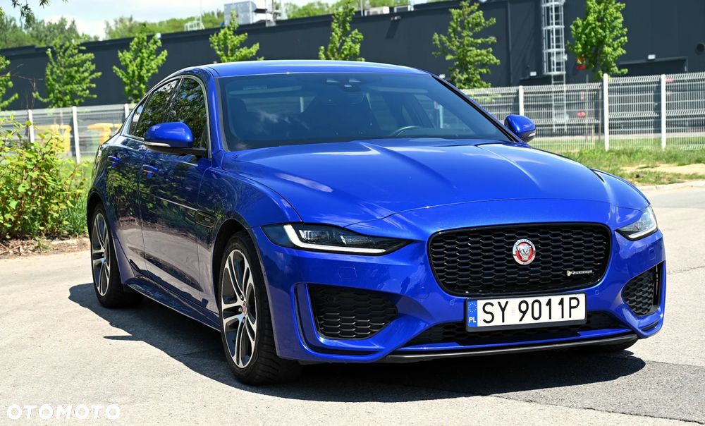 Jaguar XE - 7