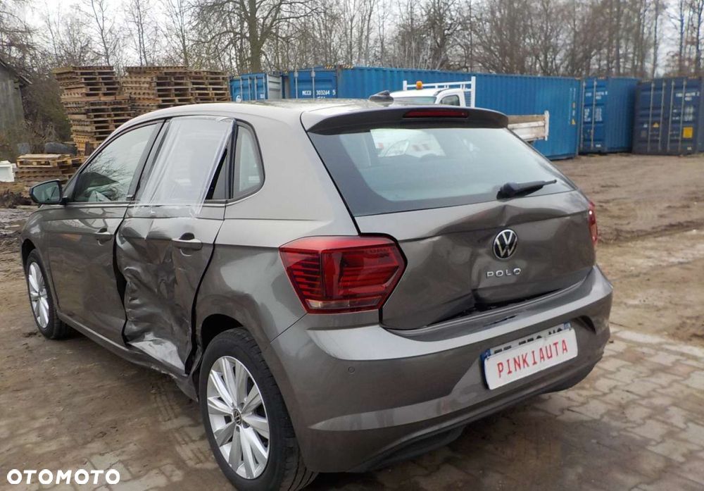 Volkswagen Polo - 8