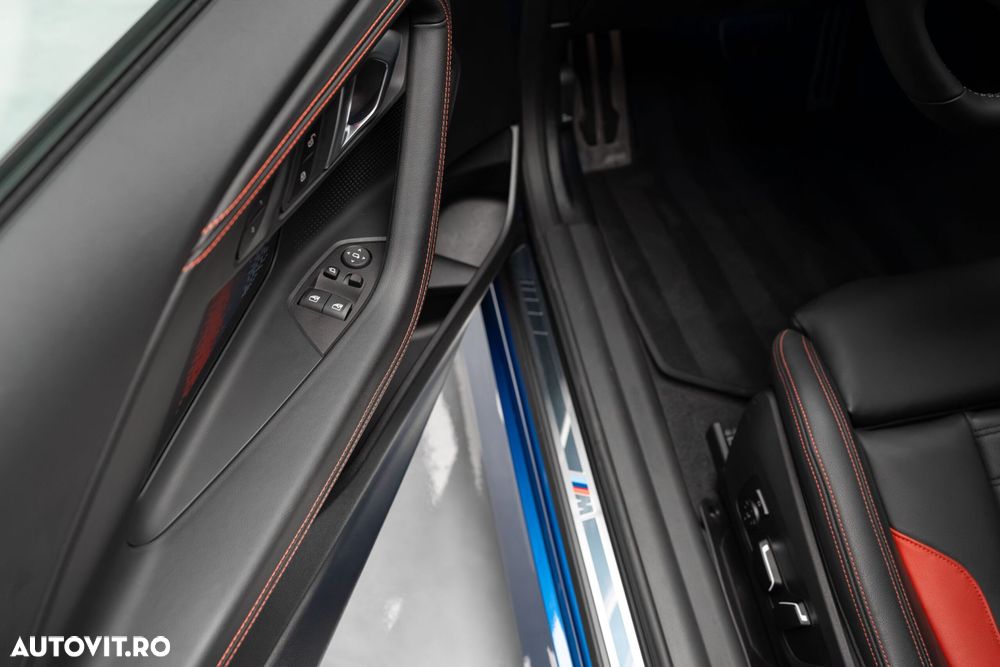 BMW M2 M240i xDrive - 14