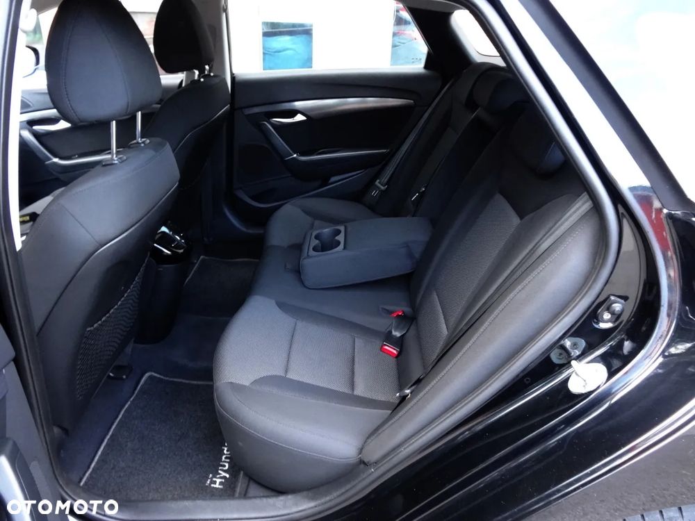 Hyundai i40 1.7 CRDi Comfort - 23