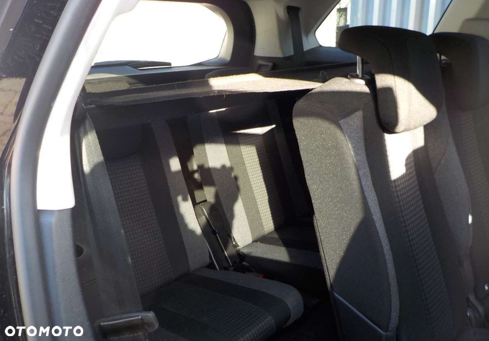 Peugeot 5008 - 13
