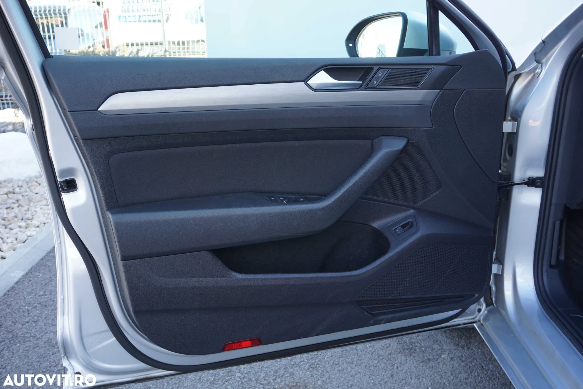 Volkswagen Passat 2.0 TDI DSG Advance - 9