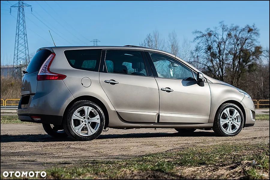 Renault Grand Scenic - 5