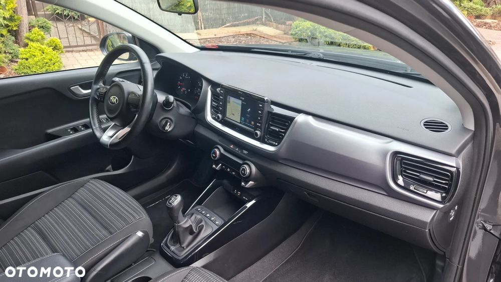Kia Stonic 1.4 L - 8