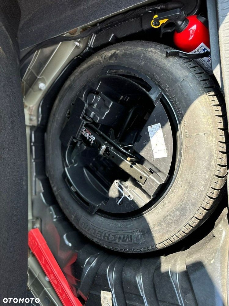 Renault Scenic 2.0 16V Avantage - 18