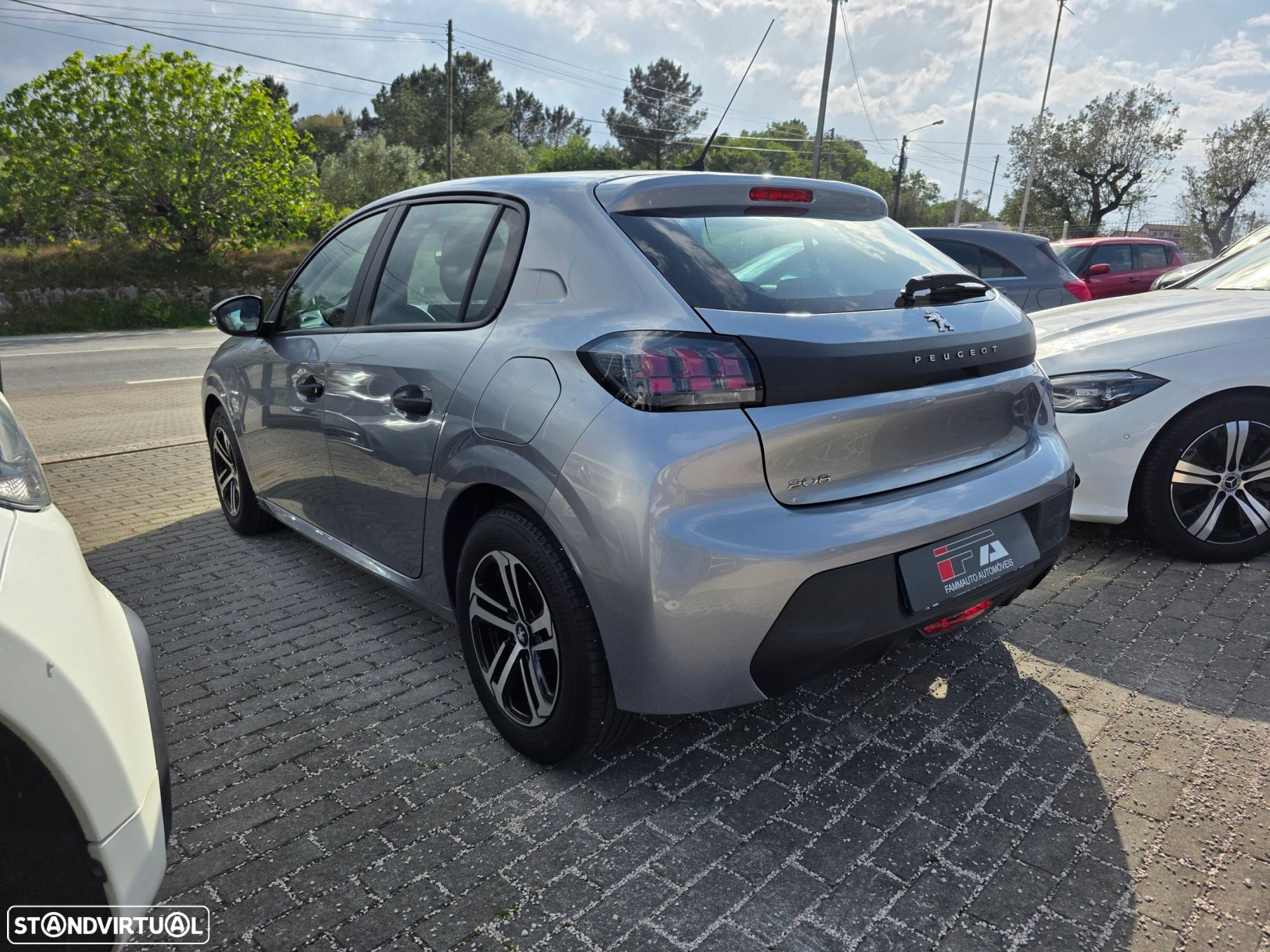 Peugeot 208 1.2 PureTech Active - 4