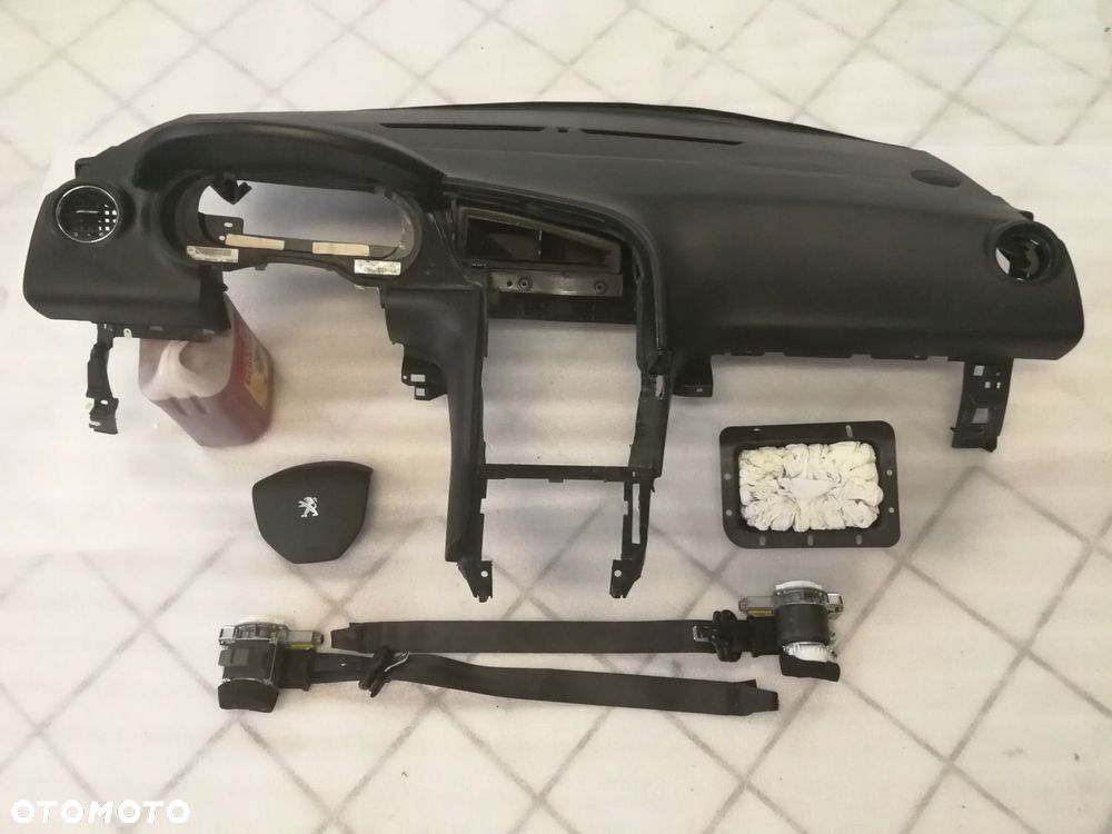 DESKA ROZDZIELCZA PEUGEOT 3008 PODUSZKI AIRBAG - 1