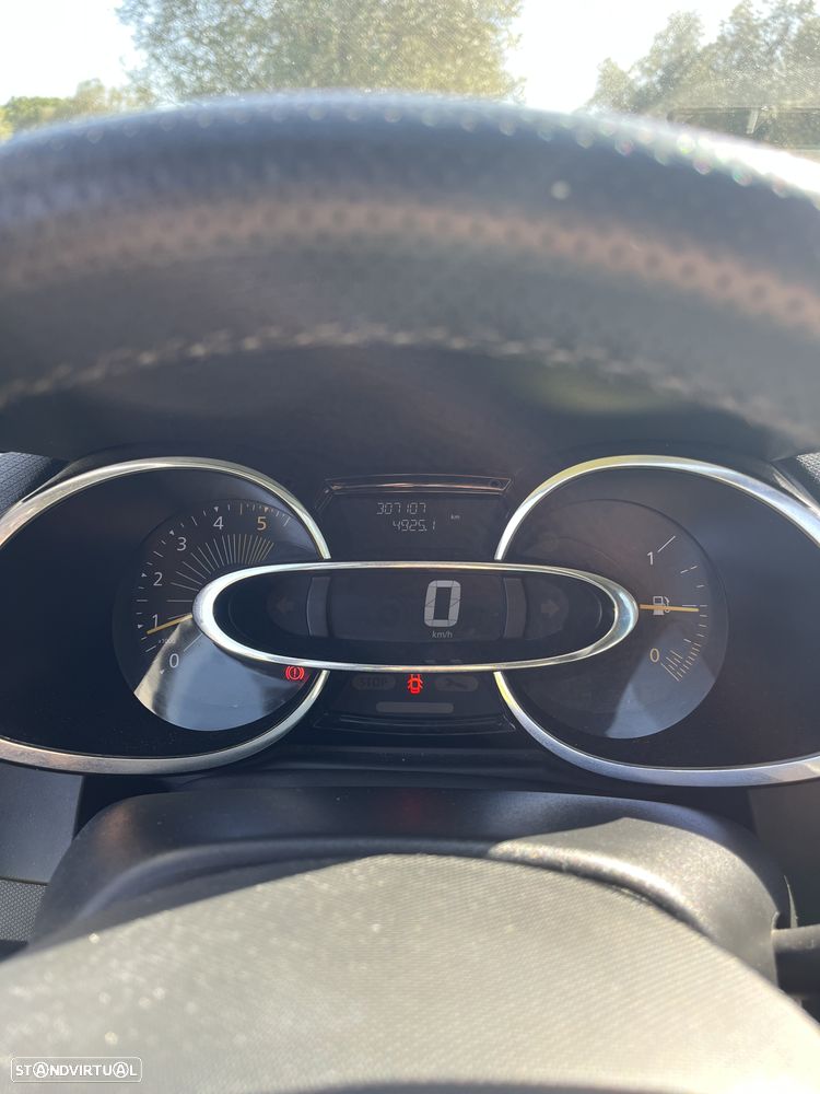 Renault Clio Sport Tourer 1.5 dCi Dynamique S - 6