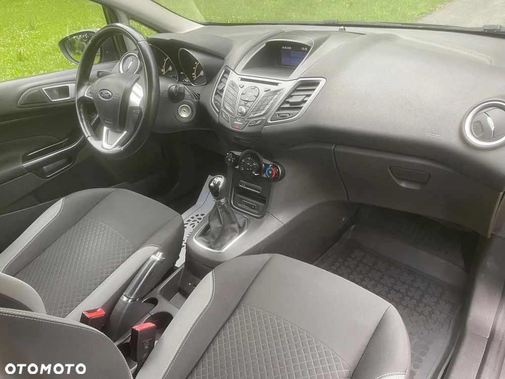 Ford Fiesta 1.0 EcoBoost Titanium - 5