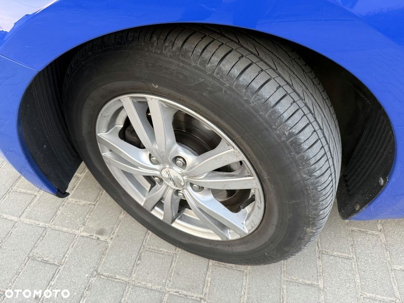 Kia Ceed 1.4 CRDi 90 Edition 7 - 16