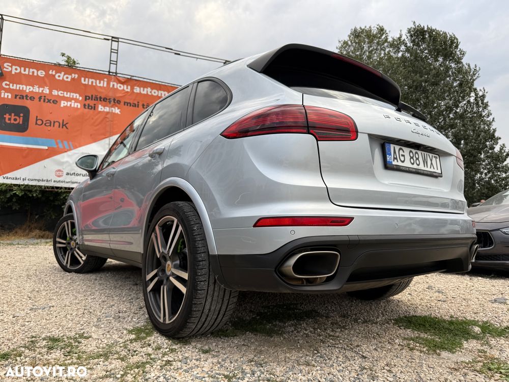 Porsche Cayenne Diesel Platinum Edition - 26