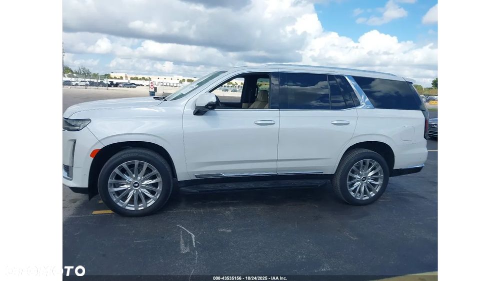 Cadillac Escalade - 6