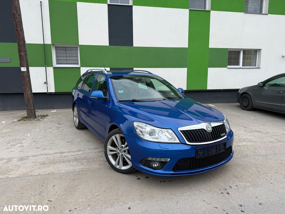 Skoda Octavia 2.0 TDI CR DPF DSG RS - 2