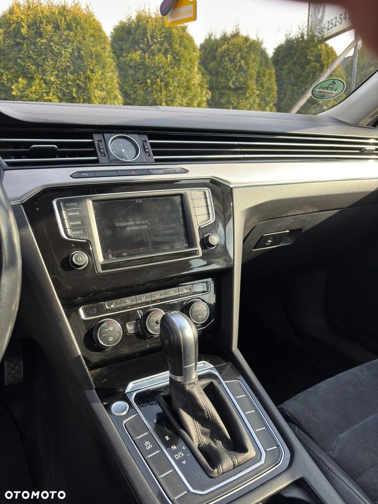 Volkswagen Passat 2.0 TDI SCR DSG Elegance - 15