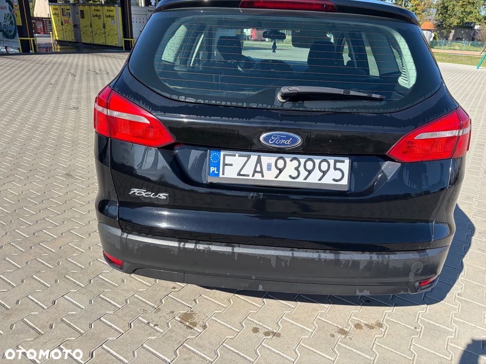 Ford Focus 1.6 SYNC Edition - 10