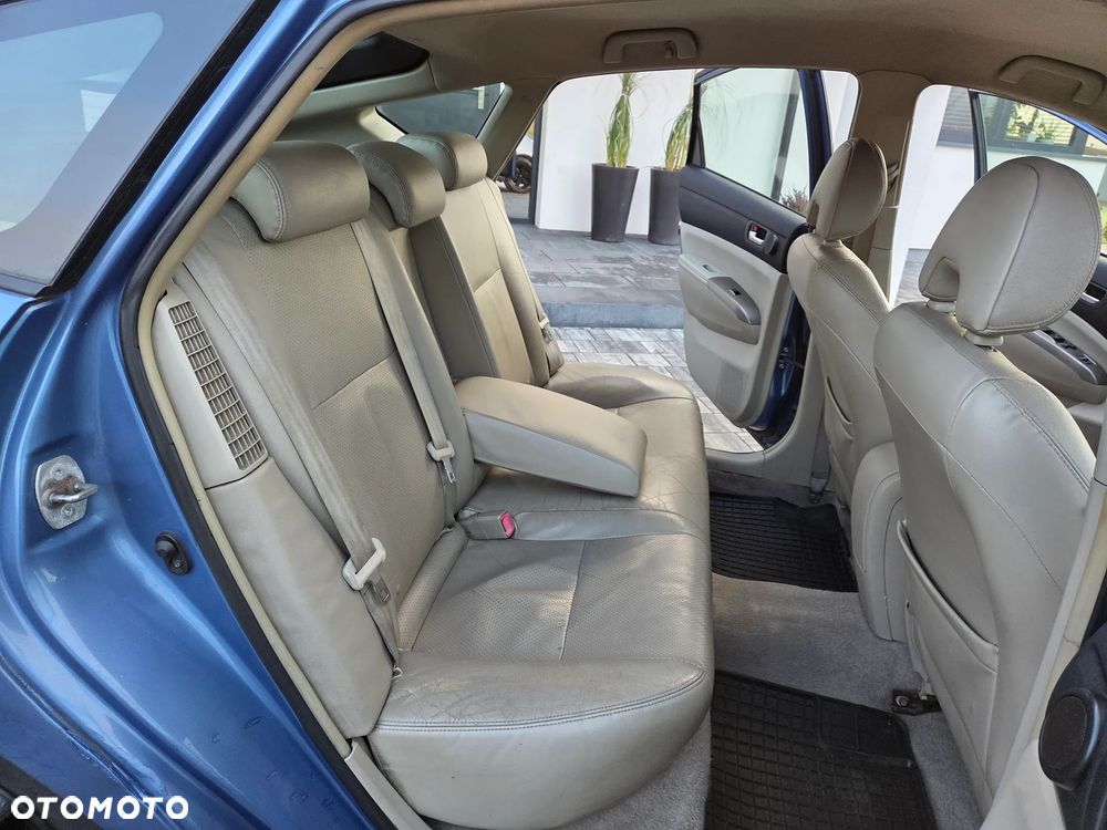 Toyota Prius 1.5 VVT-i Prestige - 17