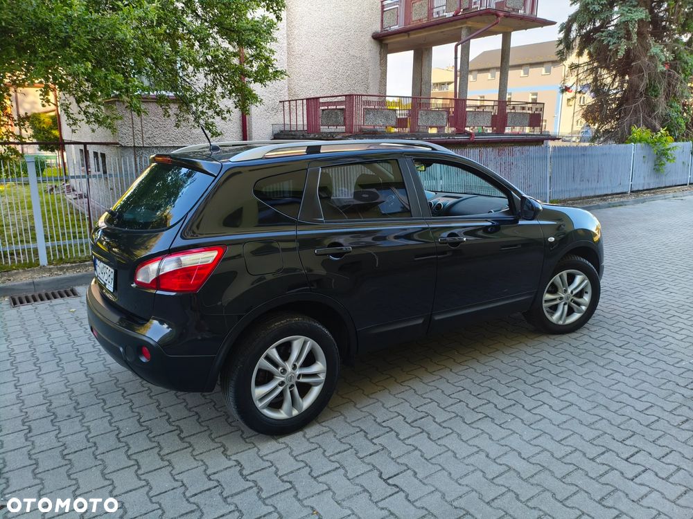 Nissan Qashqai 2.0 dCi 4 x 4 DPF tekna - 16
