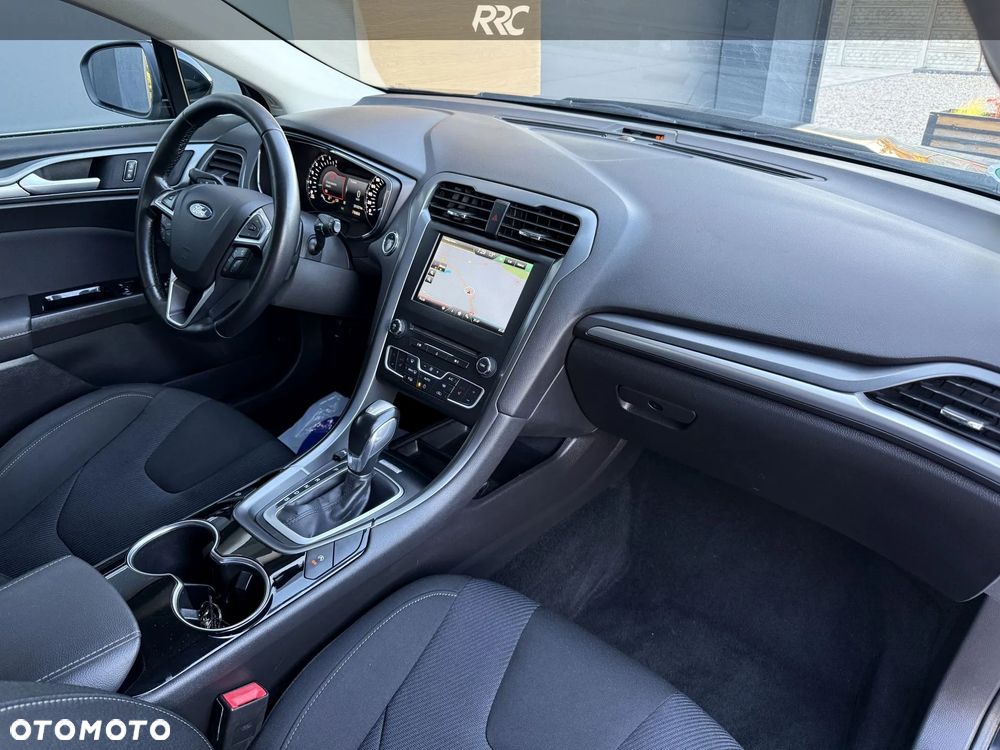Ford Mondeo 2.0 TDCi Titanium PowerShift - 25