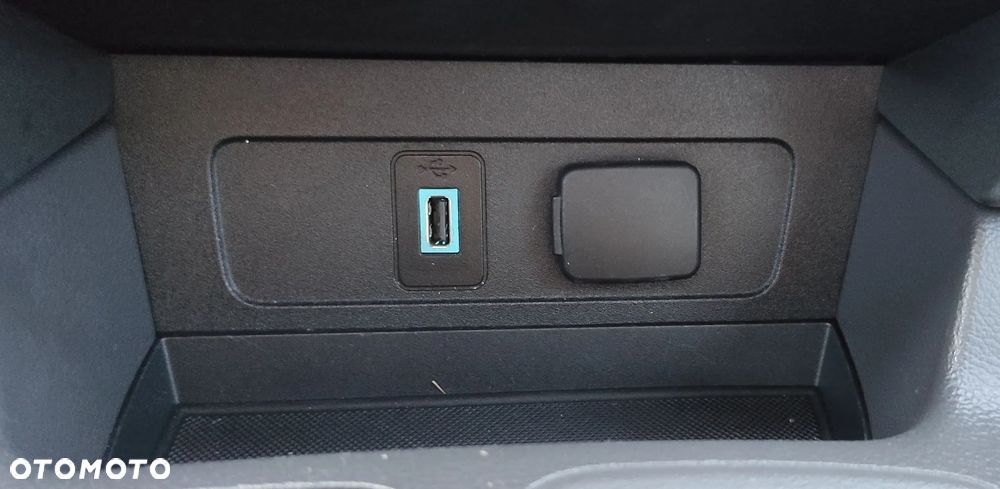 Ford Escape 2.0 EcoBoost AWD Titanium - 31