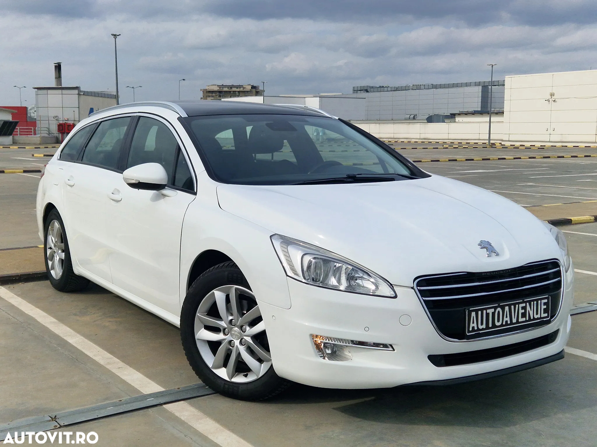 Peugeot 508 2.0 HDI FAP BVA Active Aut. - 32