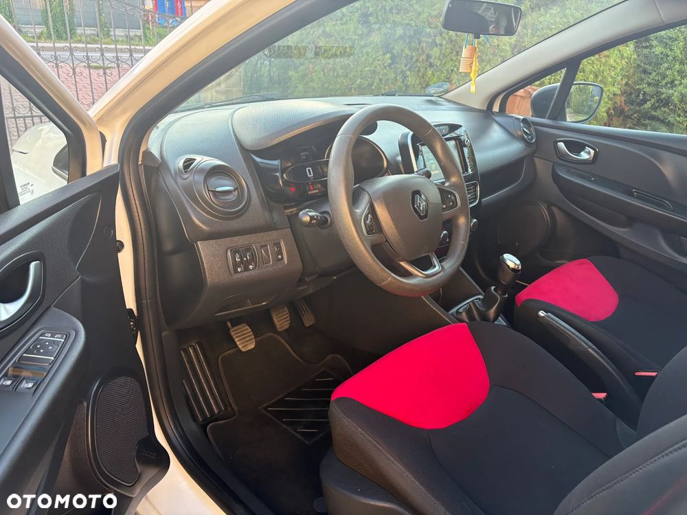 Renault Clio - 8