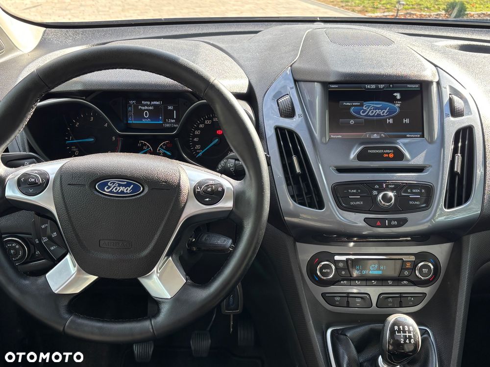 Ford Tourneo Connect Grand - 22