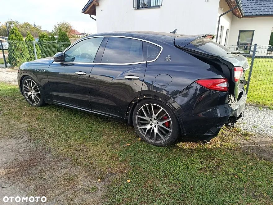 Maserati Levante - 2