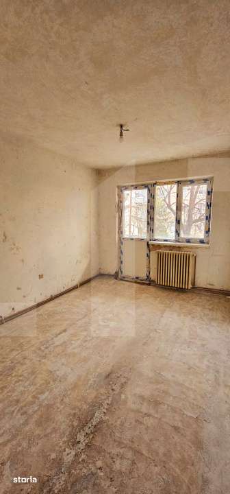 Apartament cu 3 camere, 72 mp, etaj 1, ideal pentru renovare - Simeria — fotografia 1