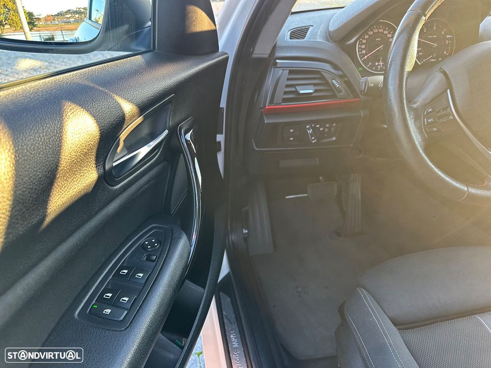 BMW 120 d Sport-Aut. - 25