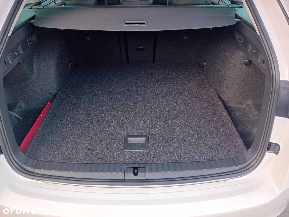 Skoda Octavia 2.0 TDI 4x4 Scout DSG - 21
