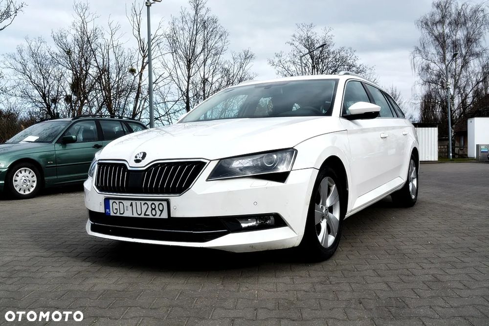 Skoda Superb 2.0 TDI DSG Active - 12