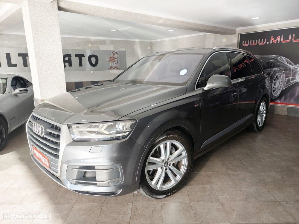 Audi Q7 3.0 TDI quattro S-line Tiptronic 7L - 3