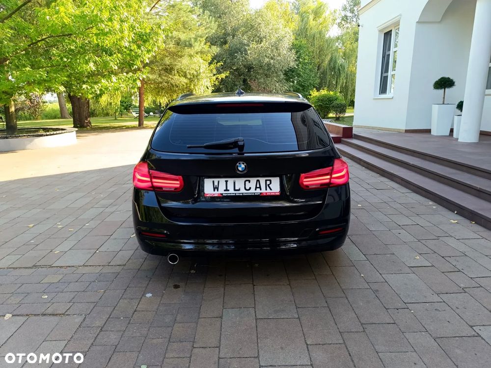 BMW Seria 3 318d Touring - 17