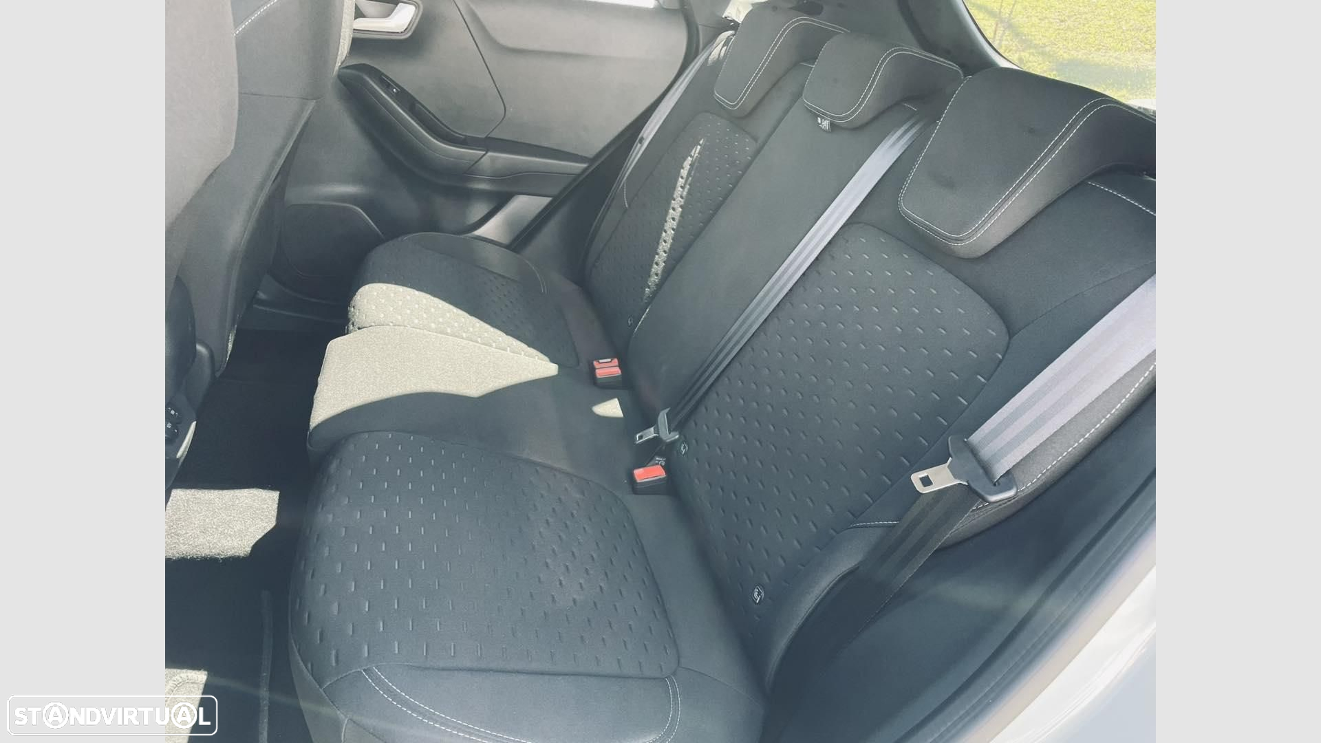 Ford Puma 1.0 EcoBoost MHEV Titanium - 12